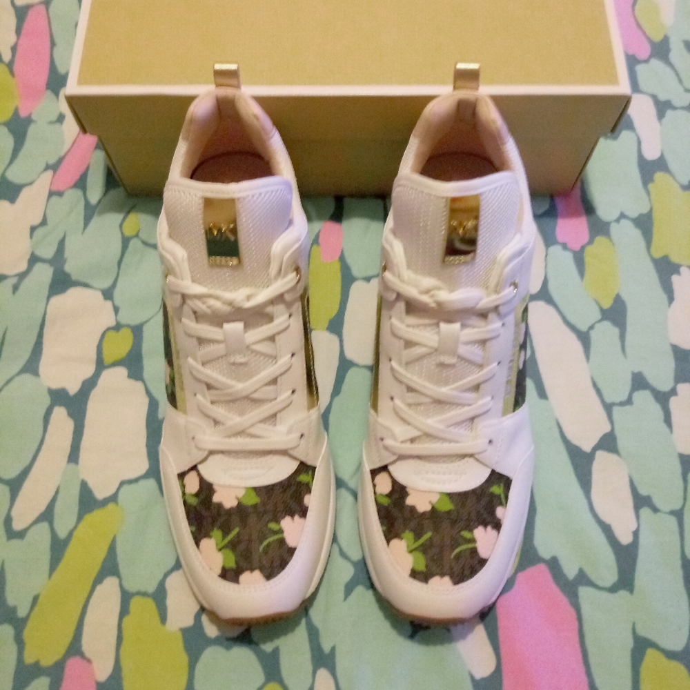 Michael Kors Georgie Trainer Sneakers - Picture 15 of 16